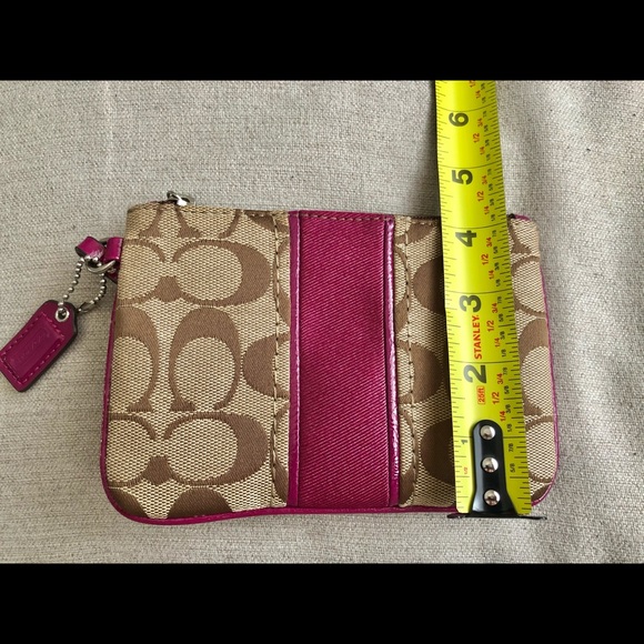 coach wristlet - Picture 4 of 4